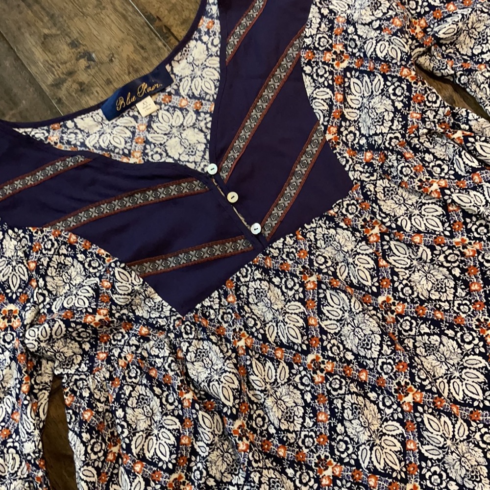 Blue Rair Blouse - Picture 7 of 8